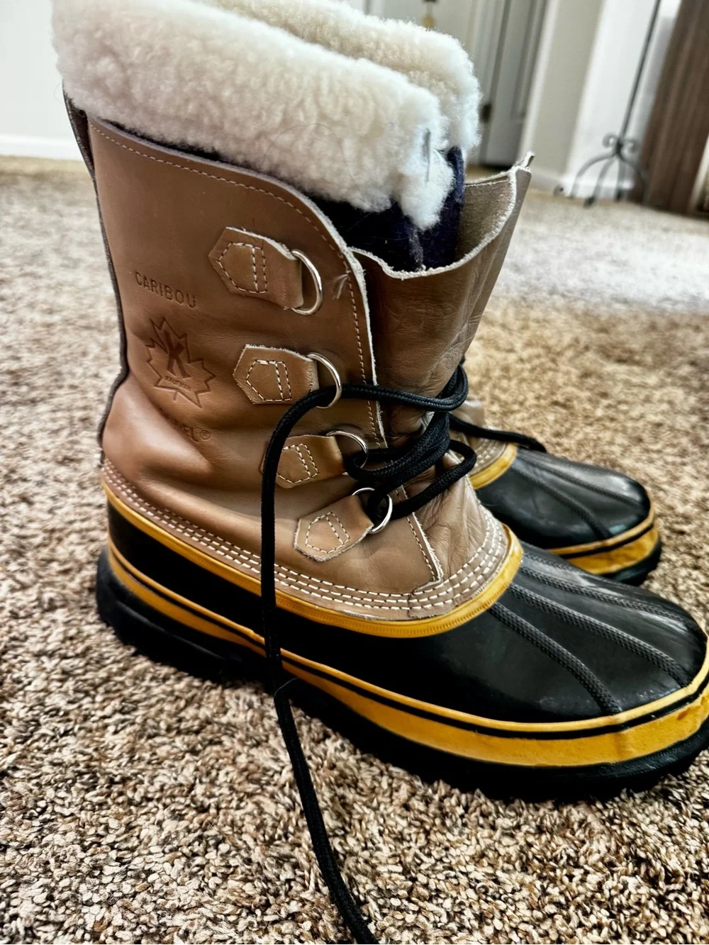 Sorel Men's Caribou Boot in Tan and Black